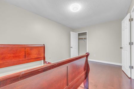 For Lease - 734 Woburn Woods Lane Unit# unit 1, Mississauga, Ontario - Photo 3