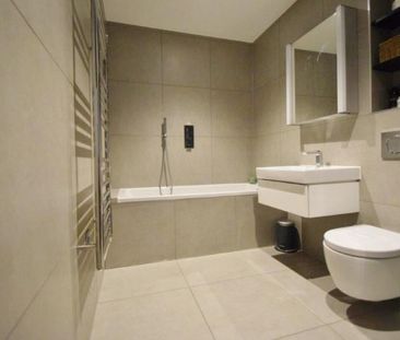 The Grove, Slough,SL1 - Photo 6