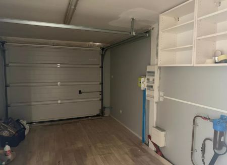 Maison récente 4 chambres avec jardin clos - Photo 3