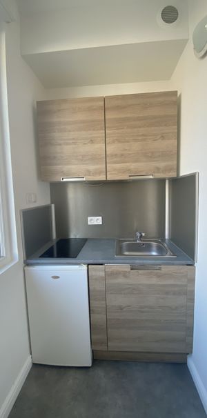 STUDIO QUARTIER LA HOTOIE / PROCHE CENTRE VILLE - Photo 1