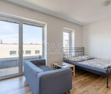 Pronájem bytu 1+kk, ulice Koperníkova, Brno-Židenice - Fotografie 1