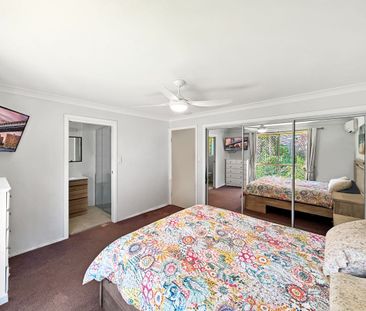 Beautifully Presented Three Bedroom Home in Prime Location - Photo 3