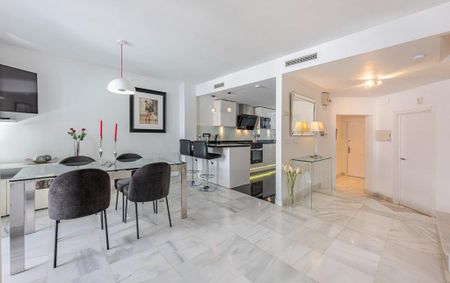 4 bedroom luxury Villa for rent in Málaga, Spain - Photo 4