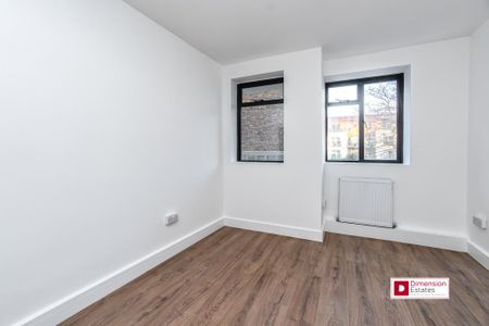 4 bedroom flat to rent - Photo 3