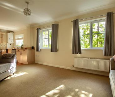 2 bedroom apartment to rent - Photo 2