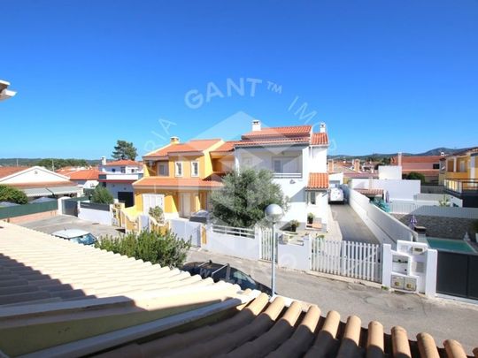 3 room luxury Semidetached House for rent in Setúbal, Distrito de Setúbal - Photo 1