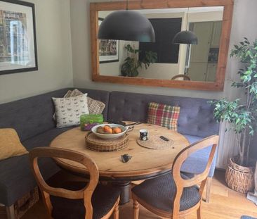 4 bedroom semi-detached house to rent - Photo 5