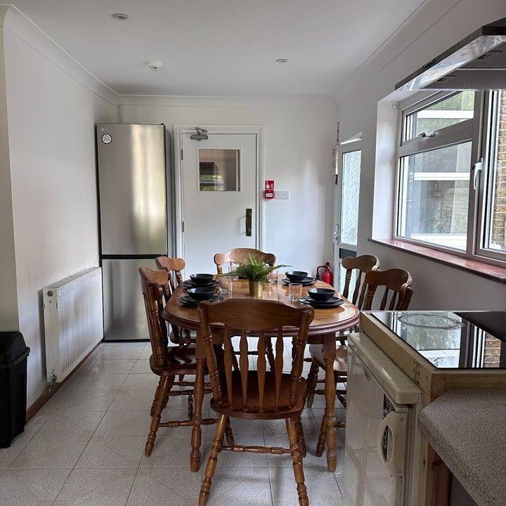 Room in a Shared House, Walm Lane, NW2 - Photo 1