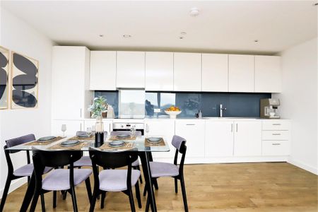 3 bedroom apartment to rent - Photo 5