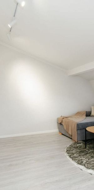 Spre inchiriere o camera in zona Coresi - Photo 1