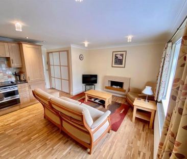 1 Bedroom Apartment To Let - Photo 1