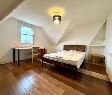 3 bedroom apartment to rent - Photo 4