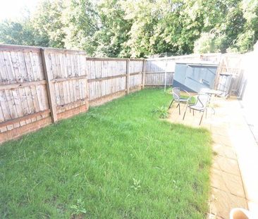 3 bedroom terraced house to rent - Photo 5