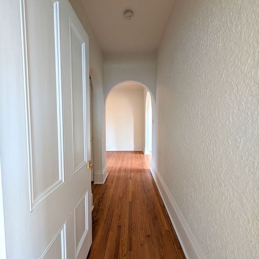 For Lease - 35 King Street Unit# Unit 3, Prince Edward County, Ontario - Photo 1