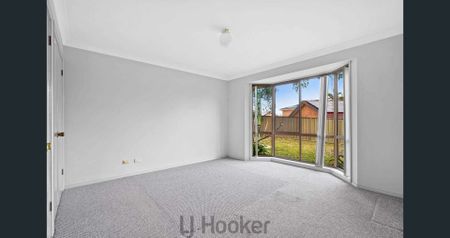 PERFECT FAMILY HOME! - Photo 3