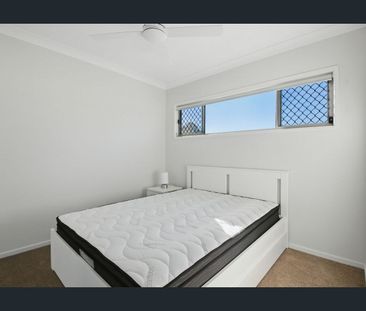 34 Jillian Place, Wynnum West, Qld 4178 - Photo 4