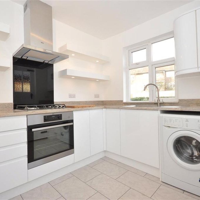 2 bedroom maisonette to rent - Photo 1