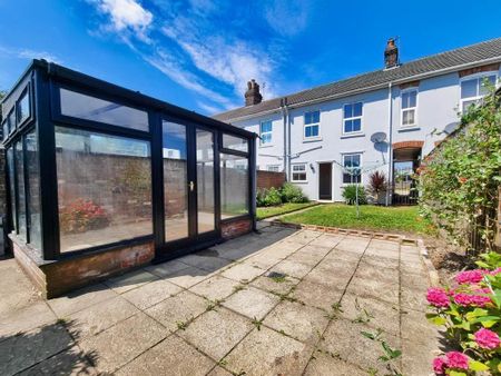 2 bedroom terraced house to rent - Photo 2