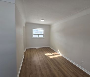 For Lease - 8199 Twenty Road, Hamilton, Ontario - Photo 1