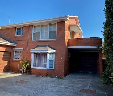 4/26 Leslie Road, Essendon VIC 3040 - Photo 2