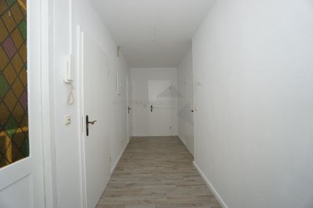 Romantische Altbau-3-Raum-Balkon-Wohnung nahe der Zwickauer Innenstadt - Photo 5