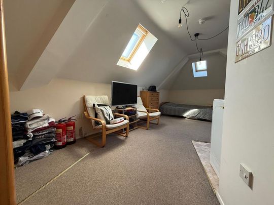 Studio to rent - Photo 1