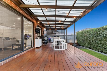 22 Hartland Drive, Cranbourne North VIC 3977 - House For Rent | Domain - Photo 3