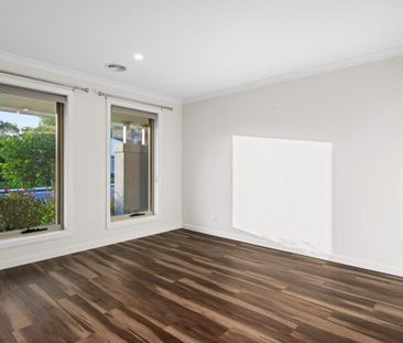 Low-Maintenance Lifestyle Home in Popular Thurgoona Pocket - Photo 3