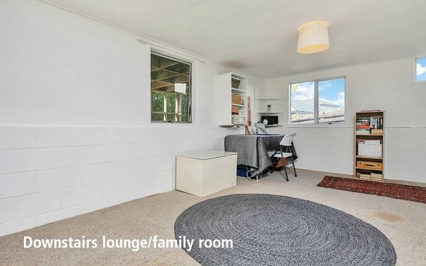 Property Management10 Regency Place, Sunnynook - House for Rent - Photo 1