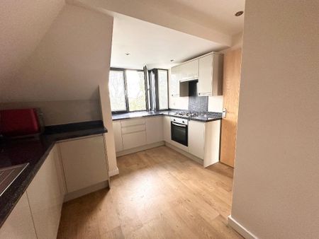 2 bedroom flat to rent - Photo 4