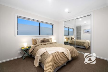 MODERN COMFORT - Photo 5