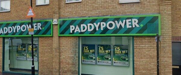 1 Bed Flat, Barking Road, E13 - Photo 1