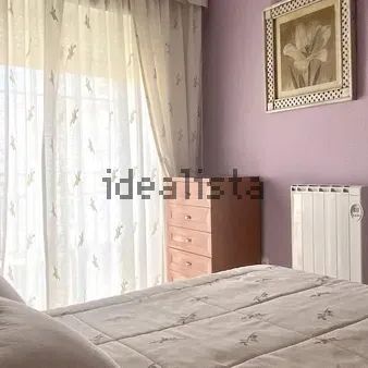 Alquiler de piso en Calle Maestra Concepción Guidet - Photo 1