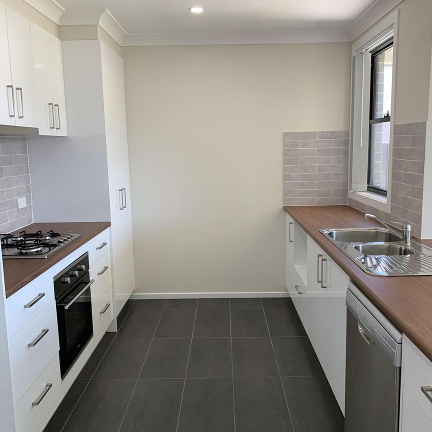 Quiet Location 4 Bedroom Duplex - Photo 1