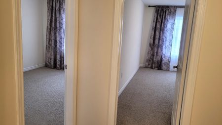 For Lease - 2135 Speare Court, Innisfil, Ontario - Photo 5