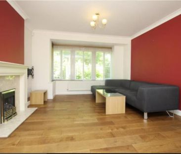 3 bedroom end of terrace house to rent - Photo 1