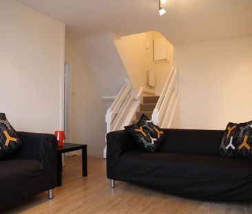 2 bedroom property to rent - Photo 4