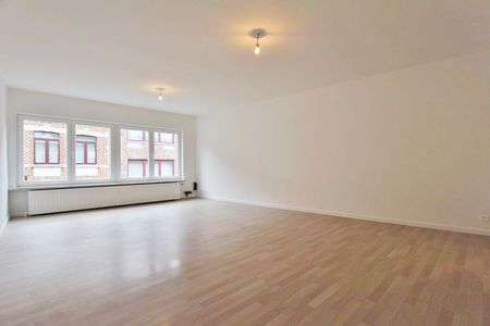 Appartement te huur - Foto 2