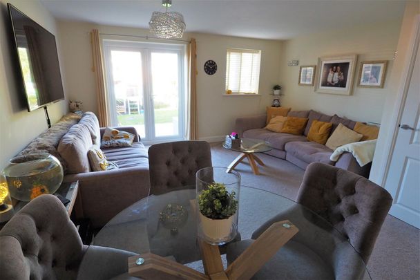 Lodge Farm Chase, Ashbourne, Derbyshire DE6 1GY - Photo 1