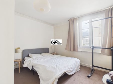 Location Appartement 2 pièces 47m² PARIS 16ème - Photo 5