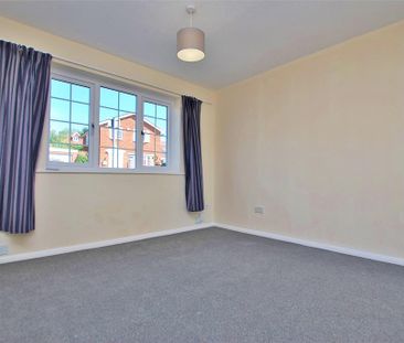 4 bedroom semi-detached house to rent - Photo 6
