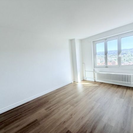 Rénové ! Appartement de 2.0 pièces avec vue dégagée - Photo 4