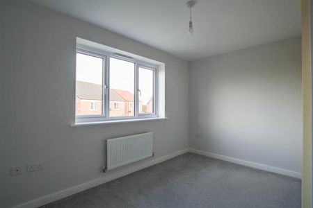 Colby Drive Bradwell, Great Yarmouth - Photo 2