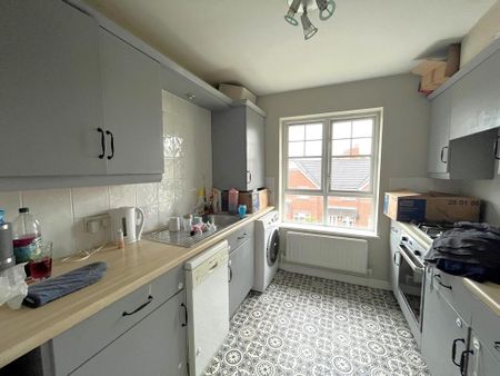 2 bedroom apartment to rent - Photo 4