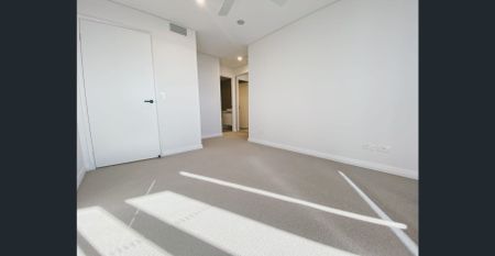 UNFURNISHED 2 BEDROOM 2 BATH APARTMENT available after 13-Jan-2026 - Photo 2