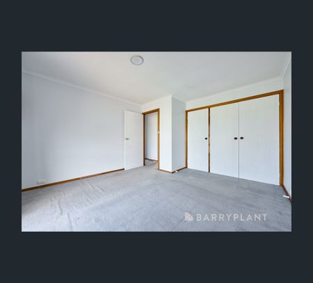 31 St James Av, Springvale, Vic 3171 - Photo 4