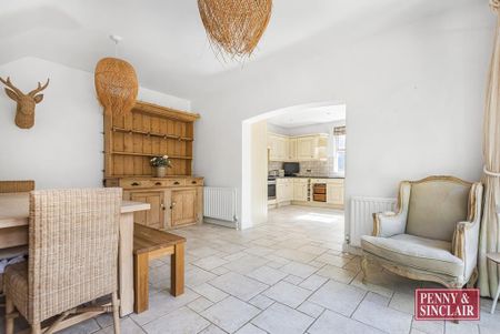 3 bedroom detached house to rent - Photo 3