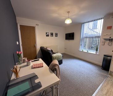 1 bedroom apartment to rent - Photo 2