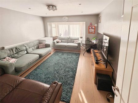 3 bedroom terraced house to rent - Photo 3