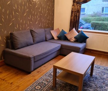 2 Bedroom Flat for Rent in Duddingston/Willowbrae - Photo 2